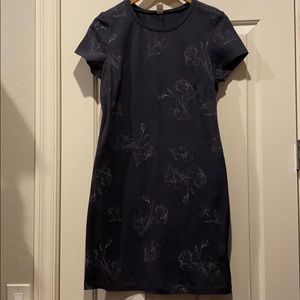 Gray floral patterned t-shirt dress